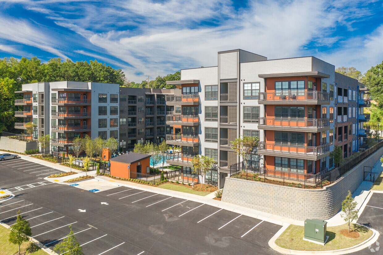 Primario - Vue at The Quarter
