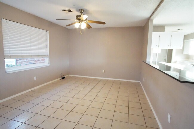 Foto del edificio - 3108 Gwendolyn Ln