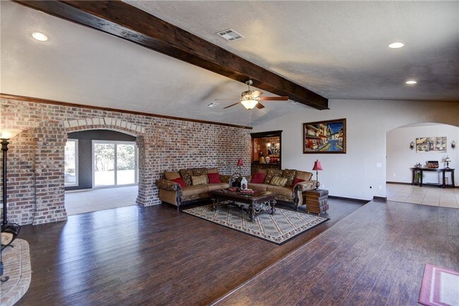 Foto del edificio - 10909 Greenbriar Chase