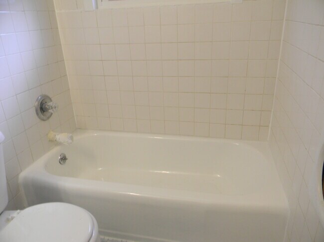 Bathroom - 10304 Jeffleigh Ln