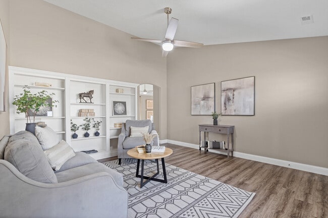 Foto del edificio - 5990 Tamarack Dr