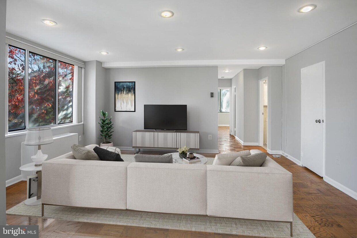 6641 Wakefield Dr Unit 209, Alexandria, VA 22307 Room for Rent in