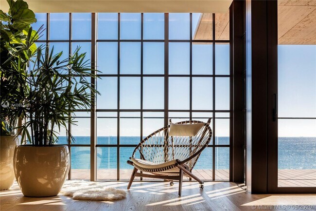 Building Photo - 8955 Collins Ave