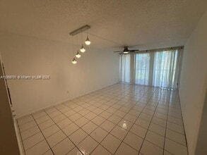 Building Photo - 10875 SW 112th Ave