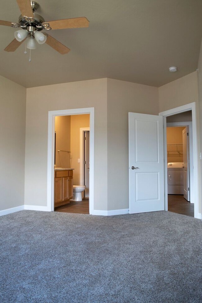 Trellis Ridge Apartments 2205 Trellis Ridge Ln De Pere, WI