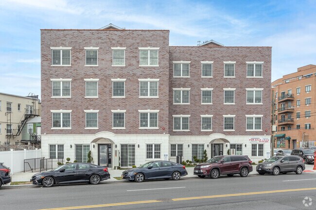 Building Photo - 1652 Stillwell Ave