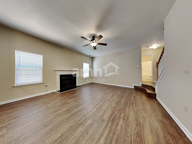 Building Photo - 5035 Wicklow Dr