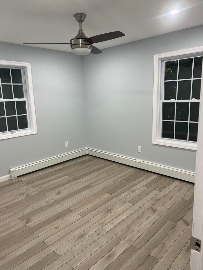Building Photo - 130 Pleasantview Ct