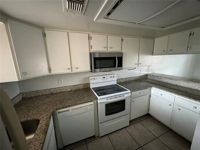 Foto del edificio - 654 Trinidad Ct