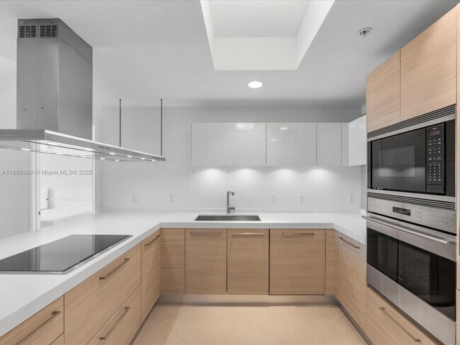 Foto del edificio - 17301 Biscayne Blvd