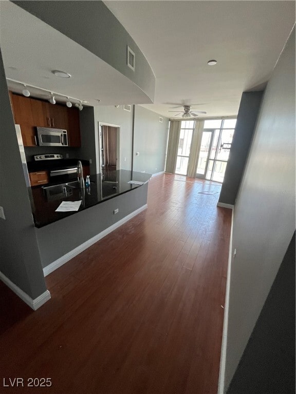 Building Photo - 200 W Sahara Ave