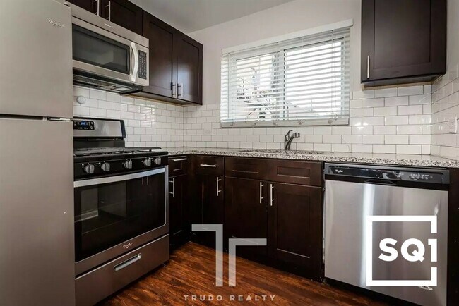Foto del edificio - 7539 N Bell Ave