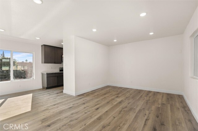 Foto del edificio - 19237 Bryant St