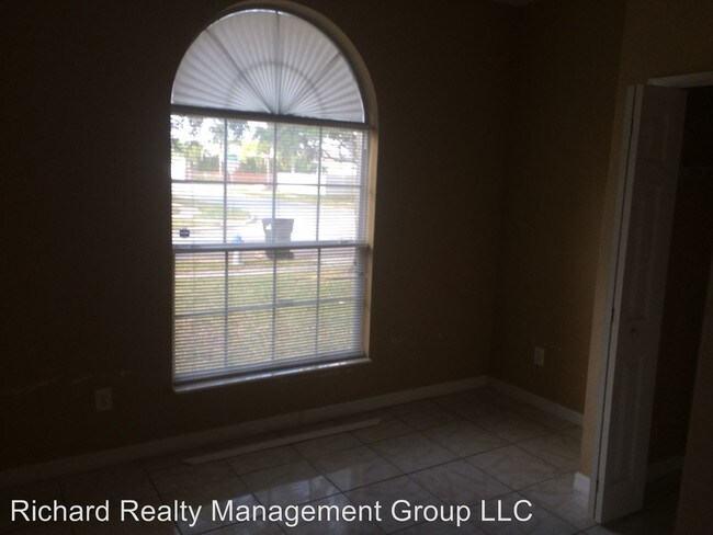 Building Photo - 391 White Marsh Cir