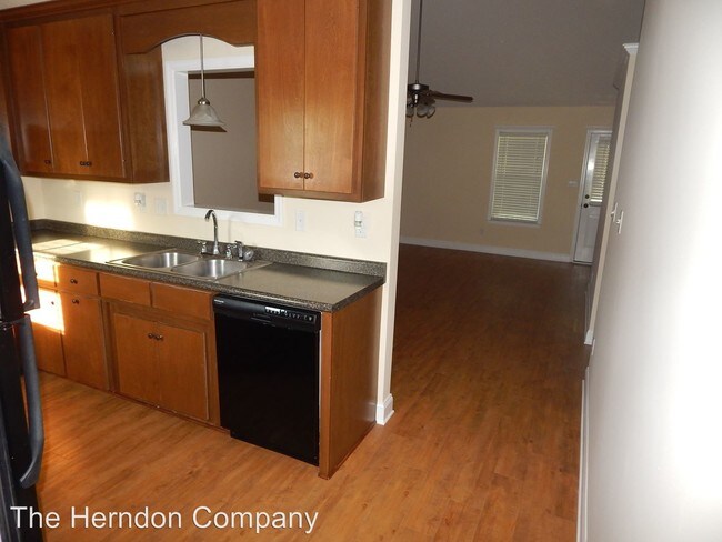 Building Photo - 5201 Greyfield Cir
