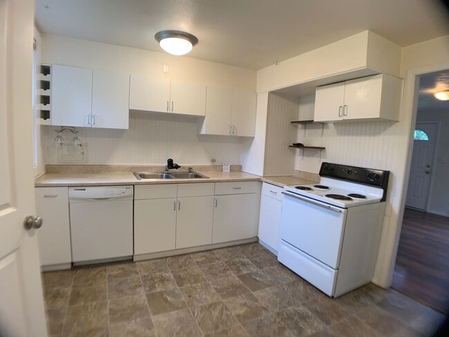 Foto del edificio - Adorable SE Cottage - 3 Bedrooms, 1 Bath 912 Sq. Ft.