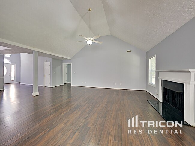 Foto del edificio - 519 Creekstone Dr