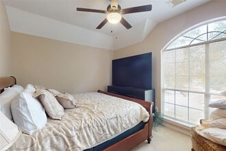 Building Photo - 174 Queenscliff Ct