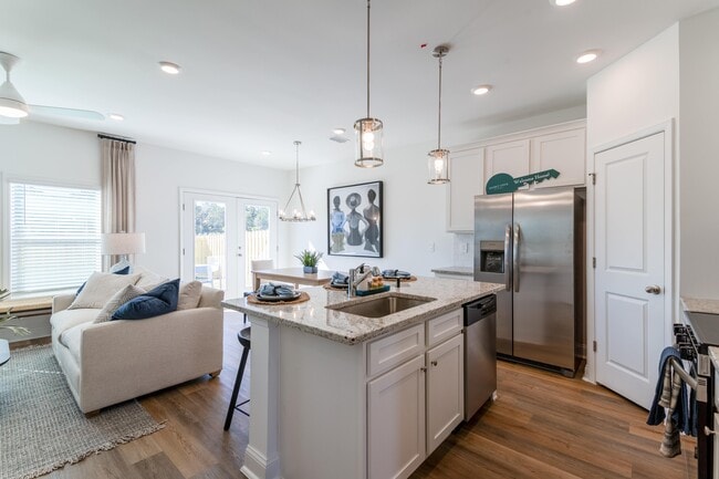 Building Photo - Maret Cove