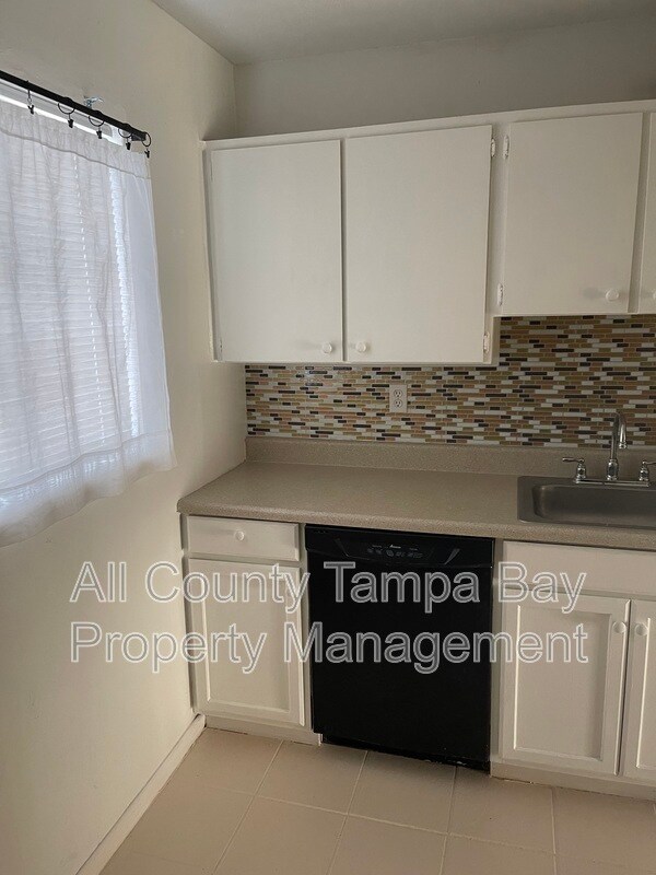 Foto del edificio - 4415 Dylan Loop