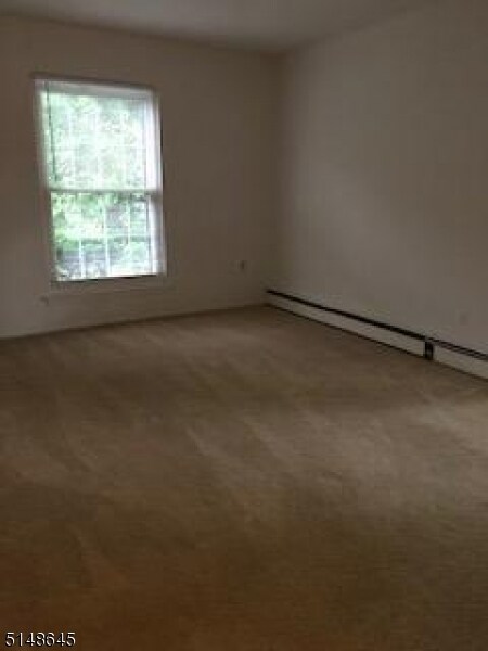 Building Photo - 323 Gill Ln