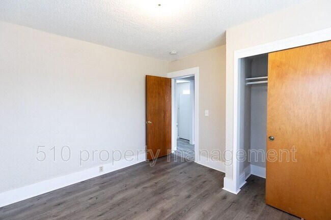 Foto del edificio - 1614 Alcatraz Ave