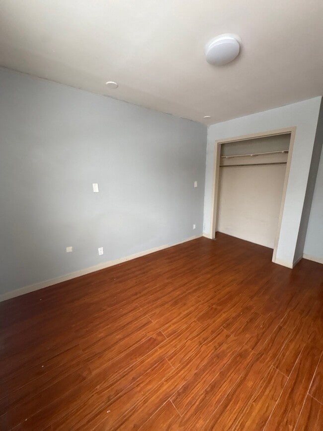 Building Photo - 78 Havelock St