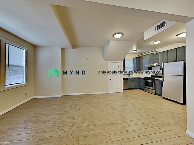 Building Photo - 3 br, 2 bath  - 1821 Sherman St Unit A