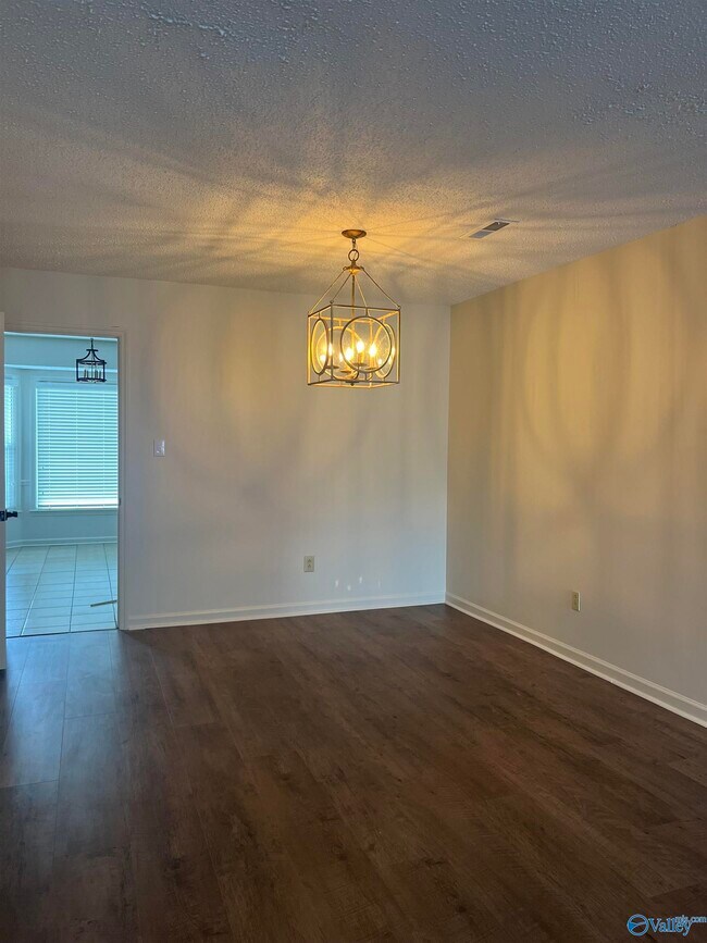 Foto del edificio - 6864 Steeplechase Dr NW