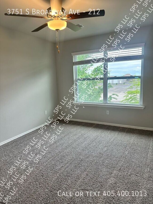 Foto del edificio - 3751 S Broadway Ave