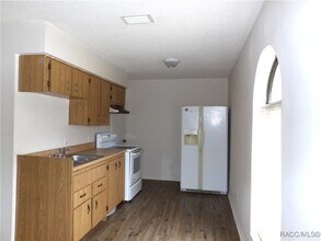 Building Photo - 1002 Leroy Bellamy Rd