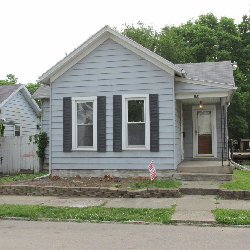 Primary Photo - 144 Alton Ave