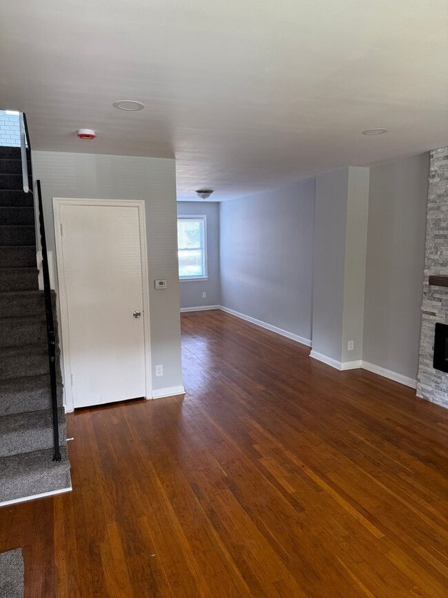 Foto del edificio - 2231 Graythorn Rd