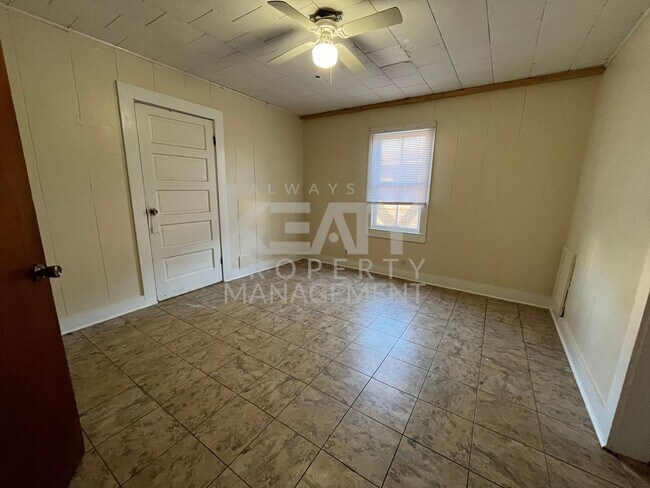 Foto del edificio - Three Bedroom Rental Home in Freetown!