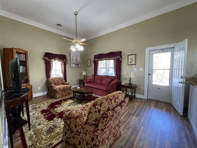Foto del edificio - 40523 North End Rd