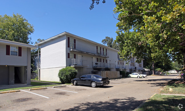 Building Photo - Ingleside Gardens