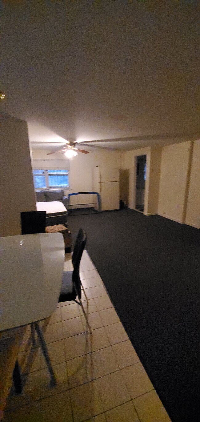 Foto del edificio - 248 Riverview Pl