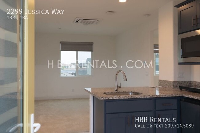 Building Photo - 2299 Jessica Way