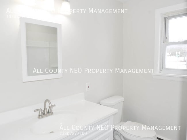 Foto del edificio - 2116 Market Ave N