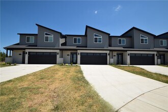Building Photo - 550 Amethyst Rd