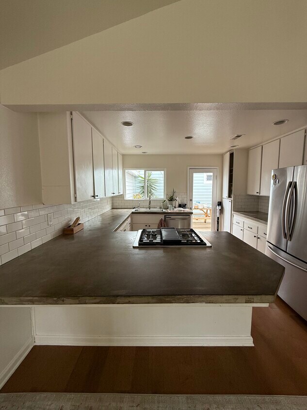 Foto principal - 151 Jupiter St