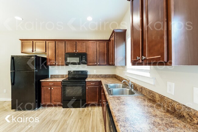 Foto del edificio - 300 White Oak Circle