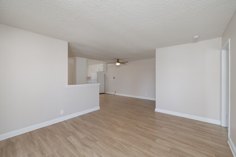 Valley Breeze Apartments