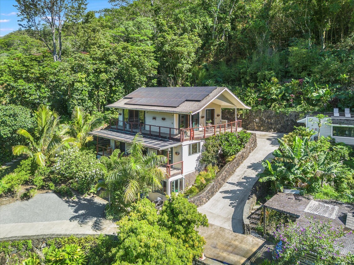 Primary Photo - 2651 Waiomao Rd