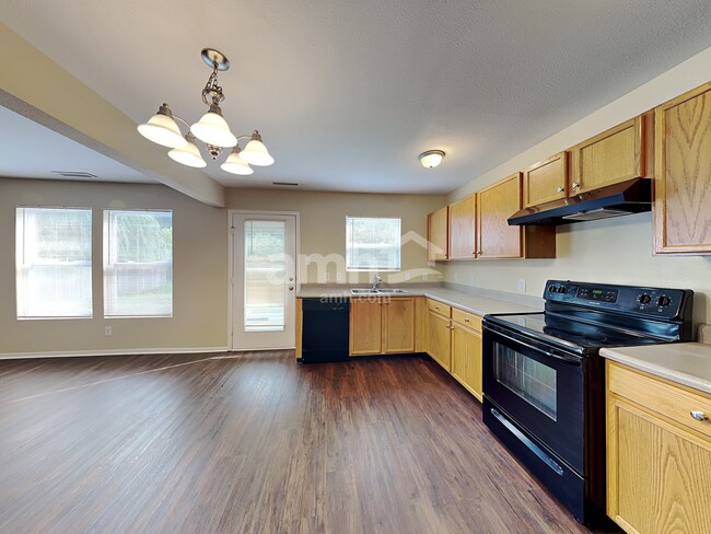 Foto del edificio - 8349 Sansa St