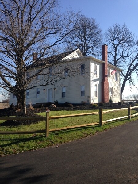 Primary Photo - 578 Old York Rd