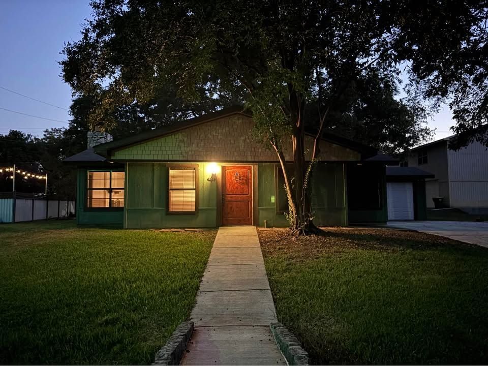 Primary Photo - 436 E El Camino Real