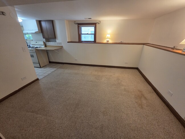 Foto del edificio - 4651 N Leamington Ave