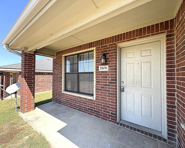 Foto del edificio - 2808 Ashley Dr