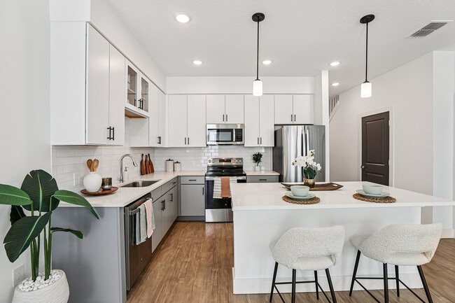 Encanto Isla - Encanto Isla | Townhomes for Rent